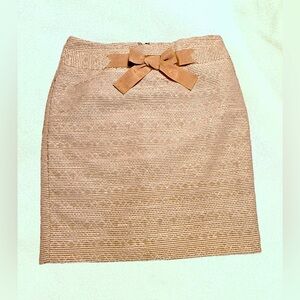 LOFT Tan Boucle Tweed Bow Accent Mini Skirt Lined accent detail in back Size 4